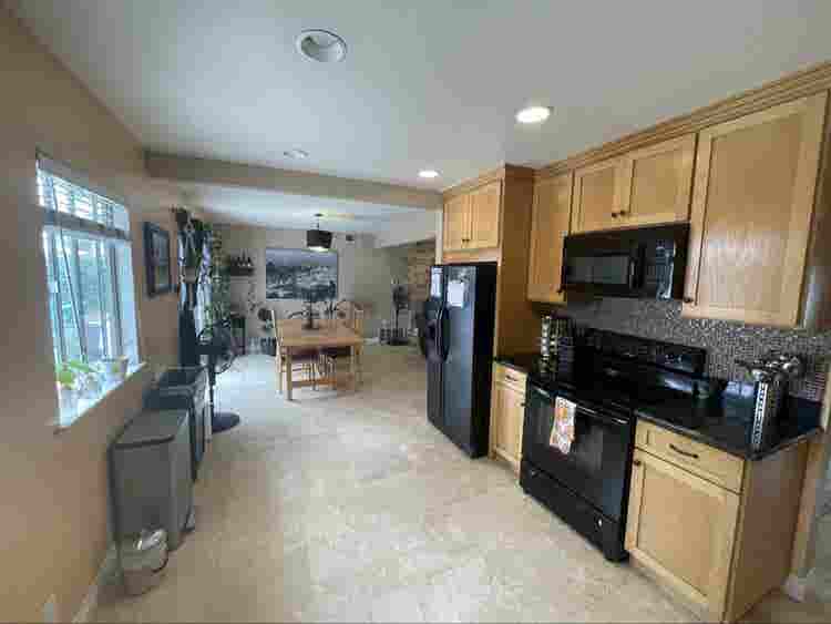 OC LARGE PRIVATE BEDROOM FURNISHED!