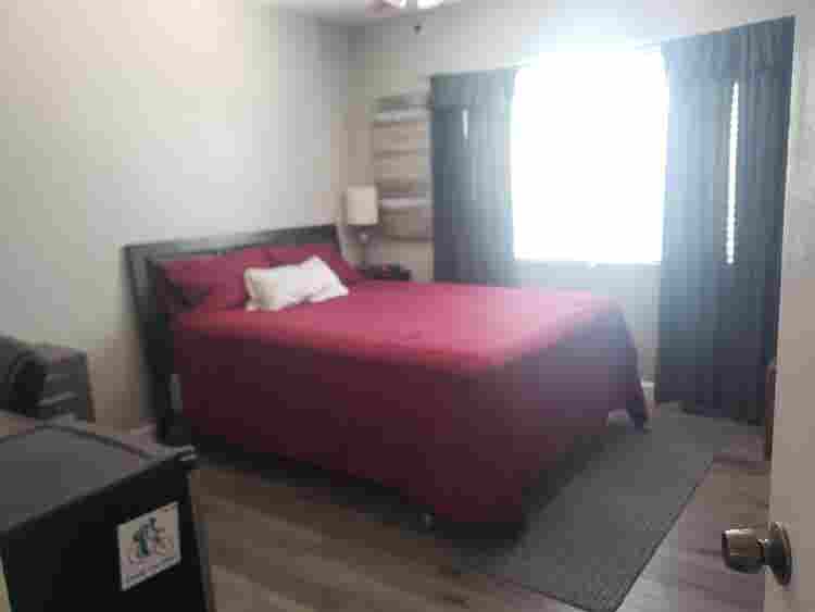 Private room for rent