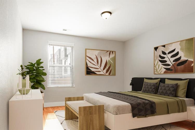 4 BR in Denver