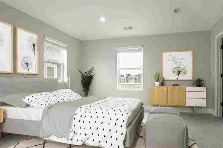 4 BR in Denver