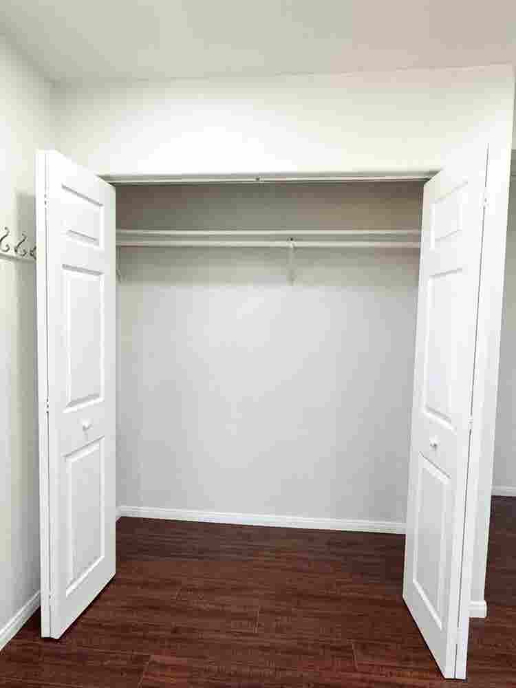 Small room available moving in any