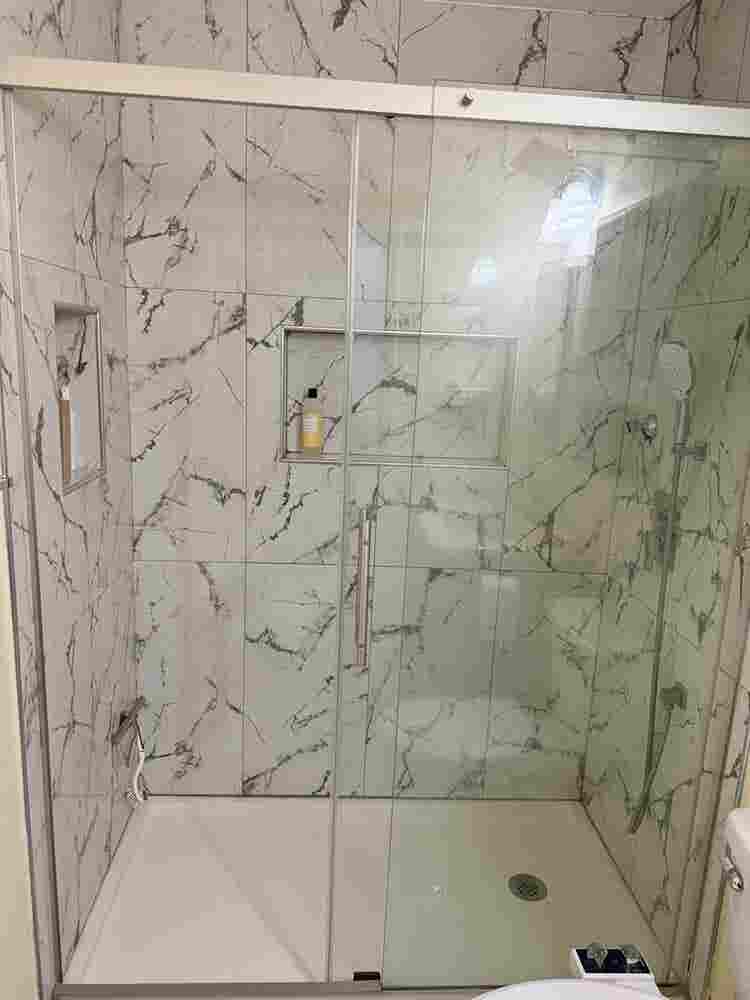 Small room available moving in any