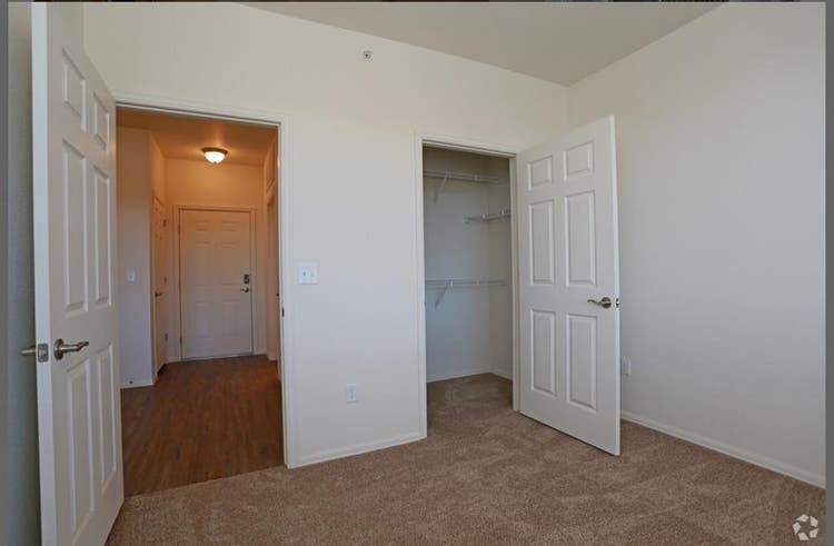 Room for rent in spacious