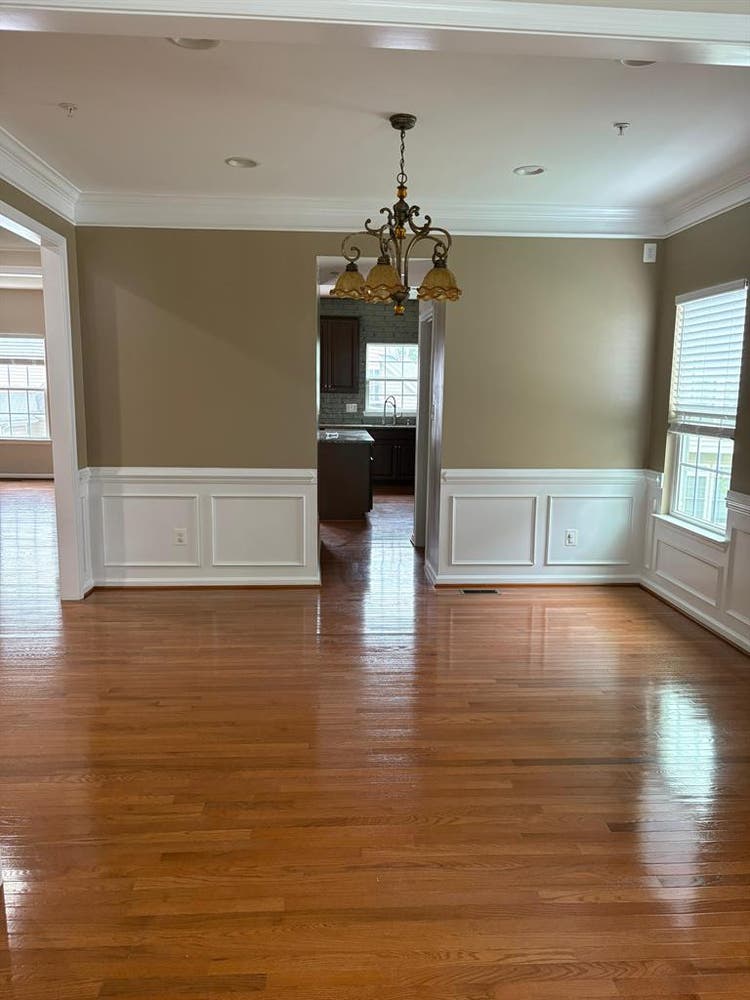 Room for Rent with Shared Bathroom