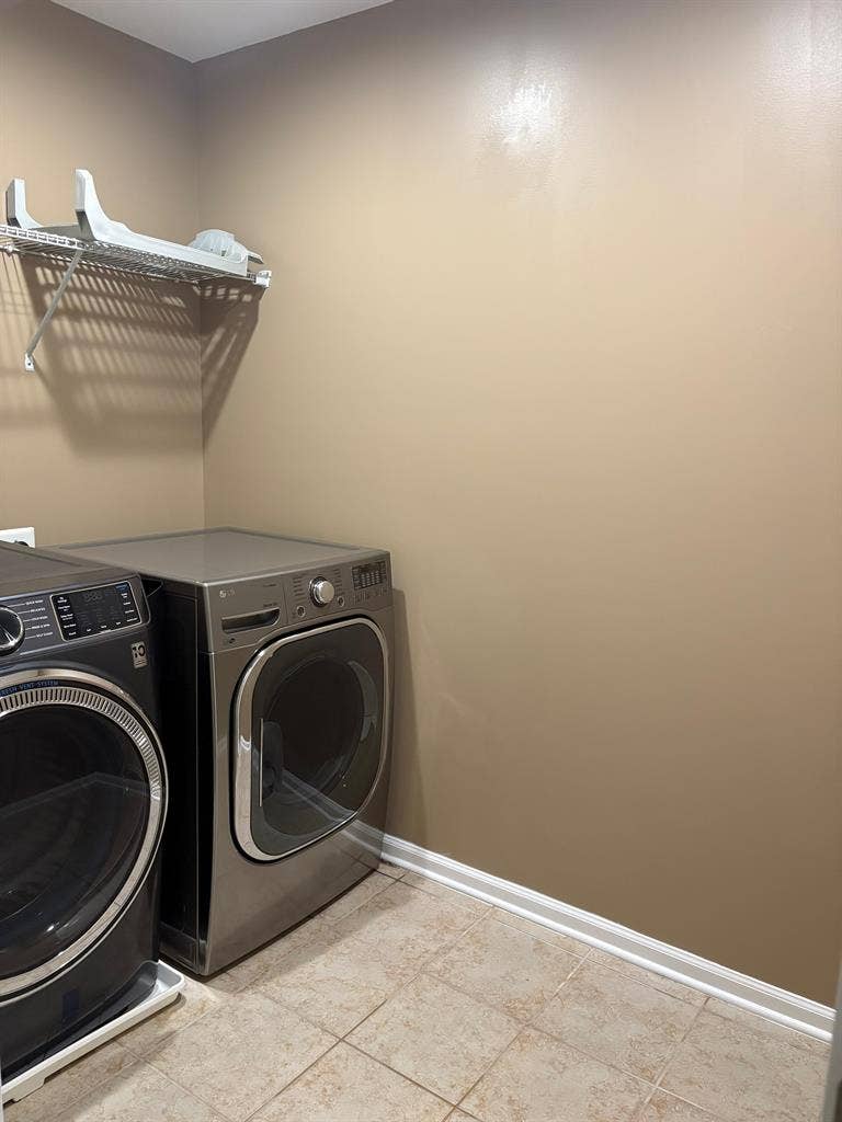 Room for Rent with Shared Bathroom