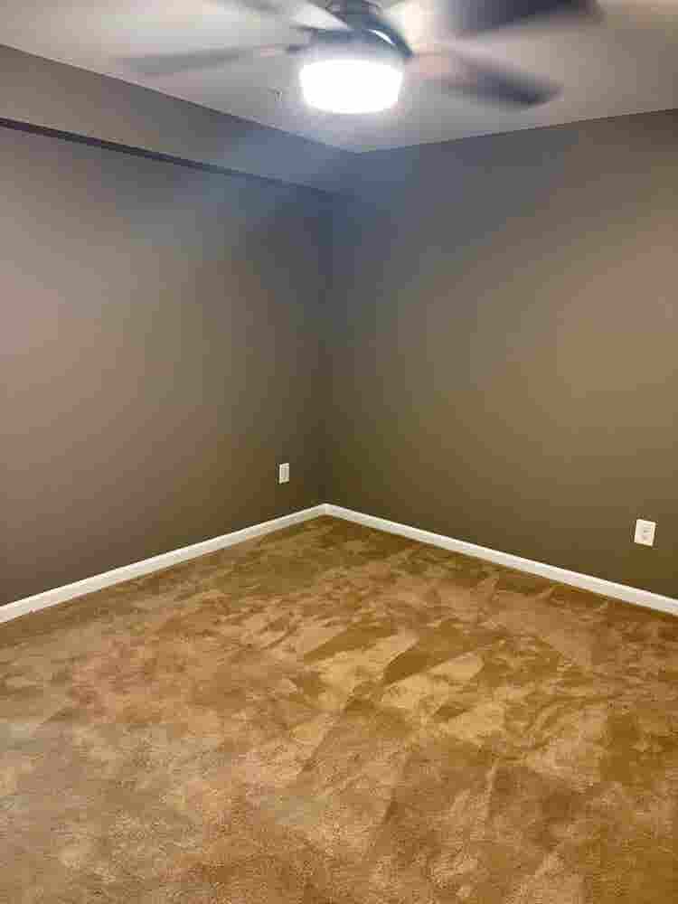 Room for Rent with Shared Bathroom