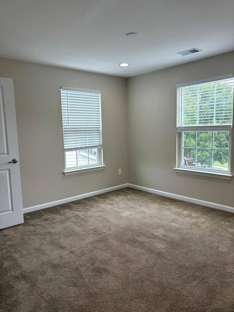 Top Floor Room for Rent