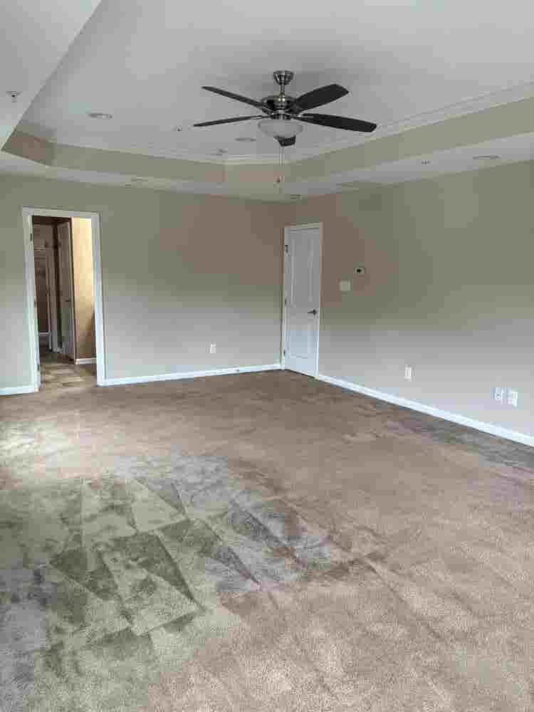 Master Bedroom w/ Private Bathroom