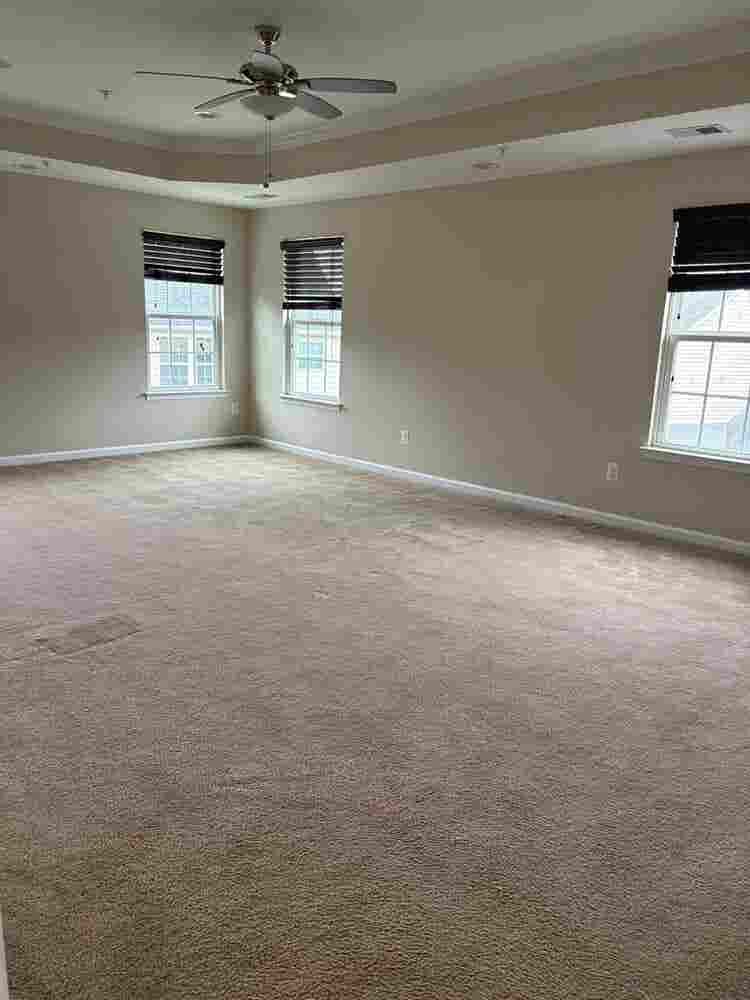 Master Bedroom w/ Private Bathroom