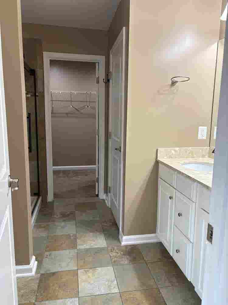 Master Bedroom w/ Private Bathroom