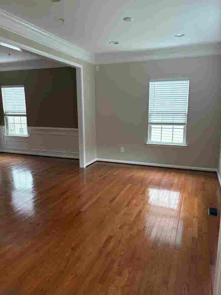 Master Bedroom w/ Private Bathroom