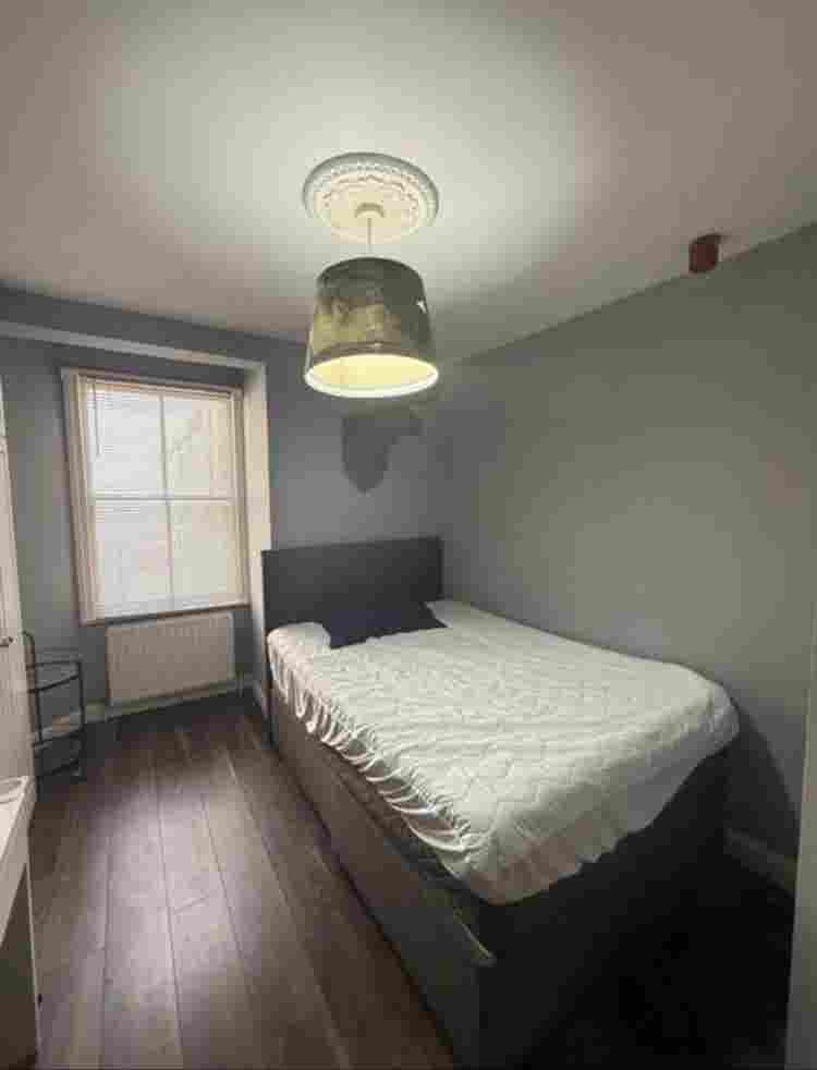 Double Bedroom Available - BNQB