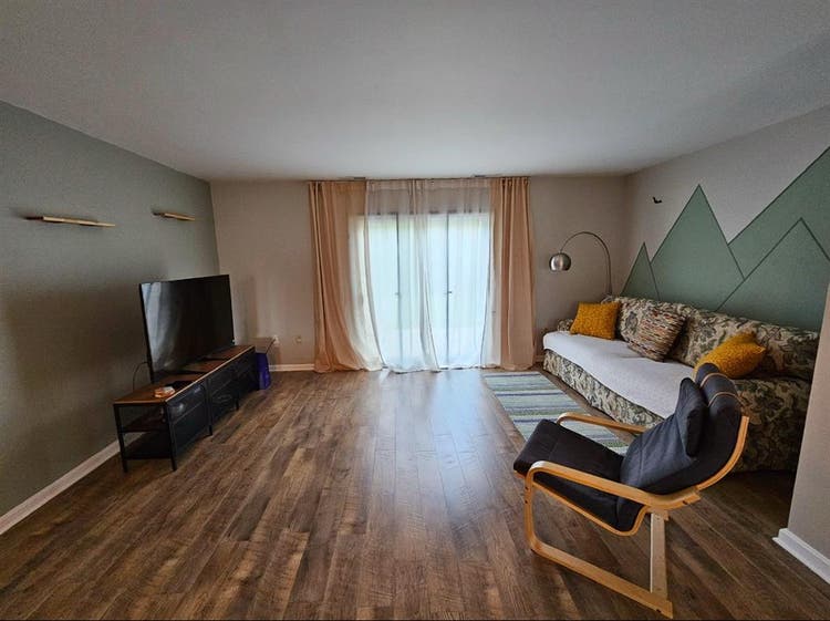 Unbelievable room available!