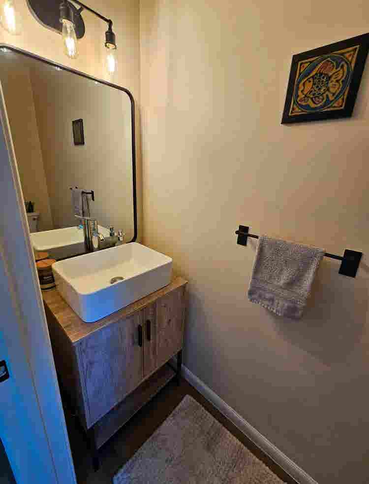 Unbelievable room available!
