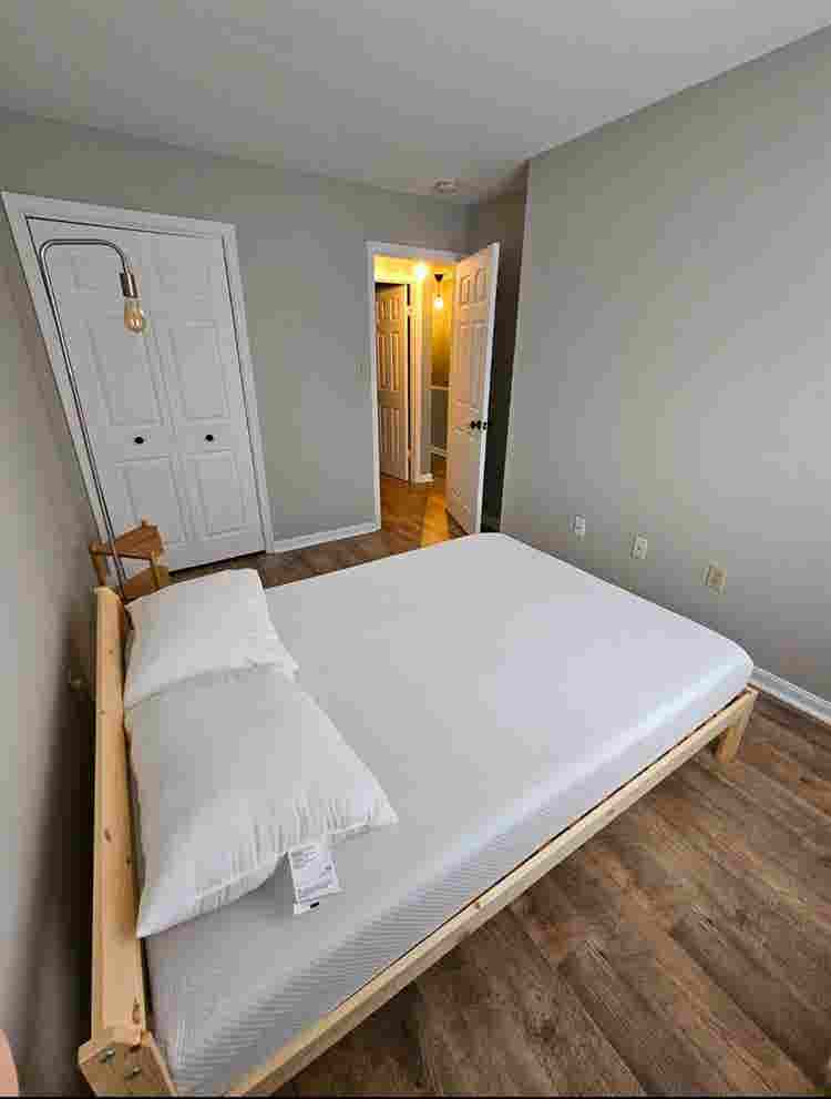 Unbelievable room available!