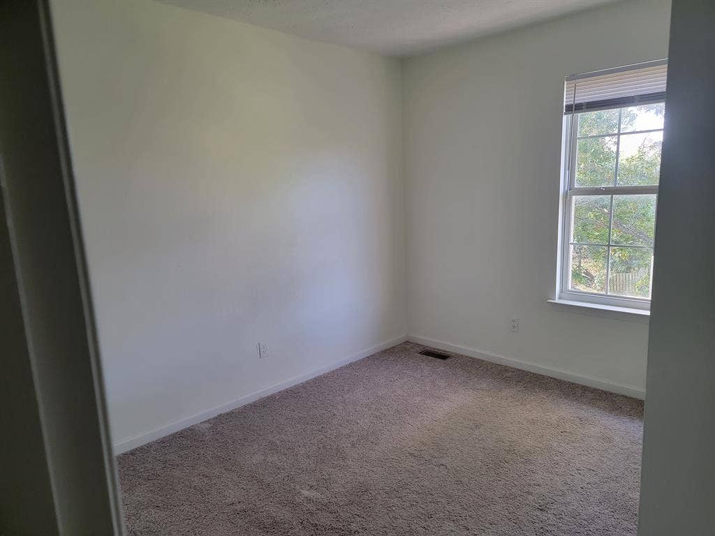 Room for rent! Female only