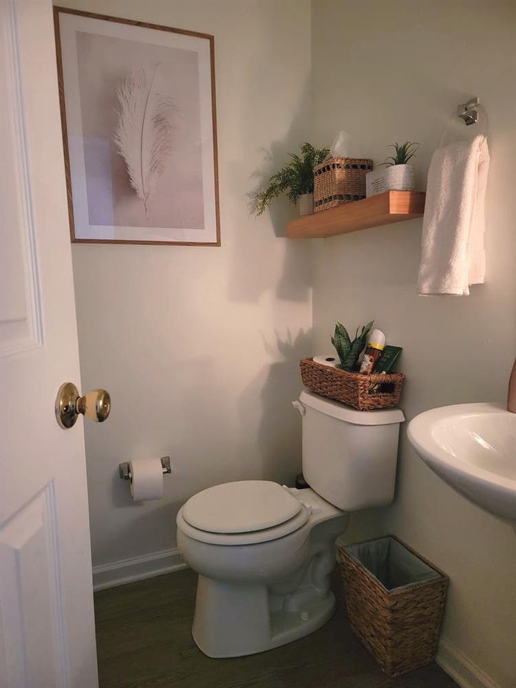 Room for rent! Female only
