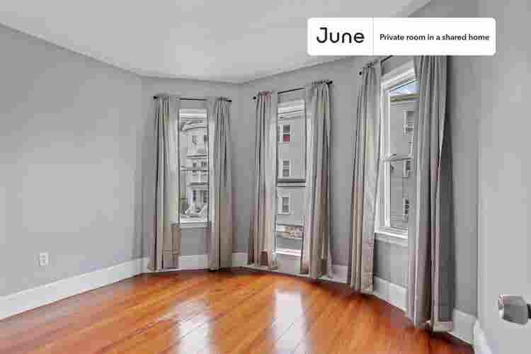 4 BR in Boston