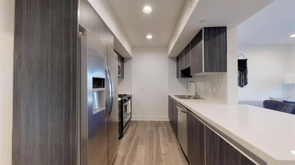 1 BR in Los Angeles