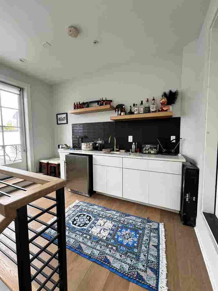 Room in O4W Townhouse (BA)
