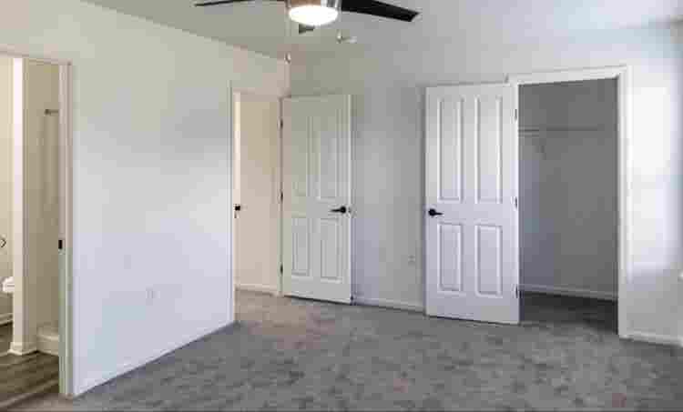 I am looking to rent out a bedroom