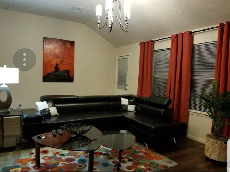 Near IAH, room for rent