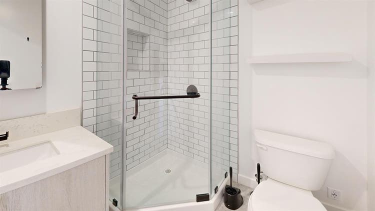 1 BR in Los Angeles