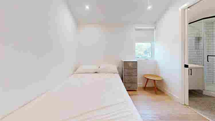 1 BR in Los Angeles