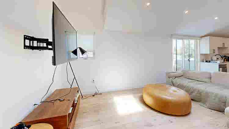 1 BR in Los Angeles