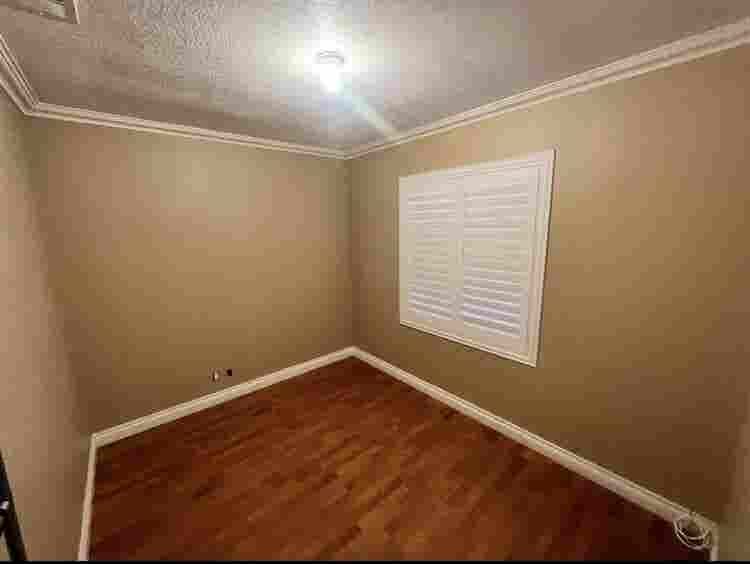 ALL UTILITIES INCLUDED