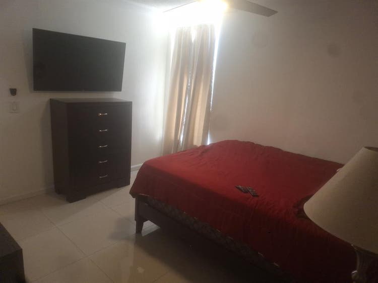 $ rent habitacion frente al mar