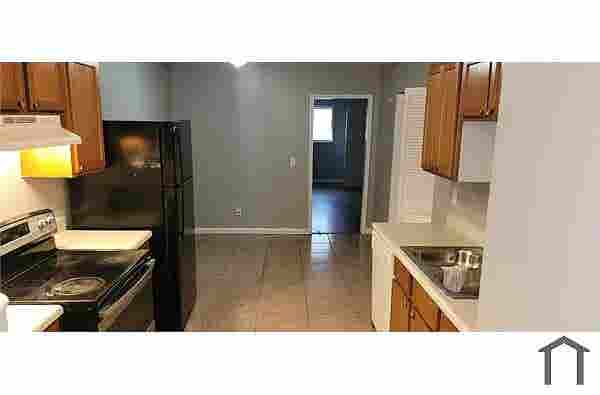 2 BR in Riverdale