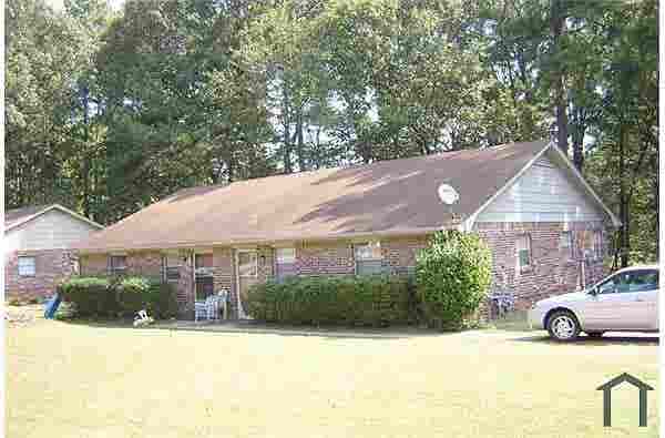 2 BR in Riverdale