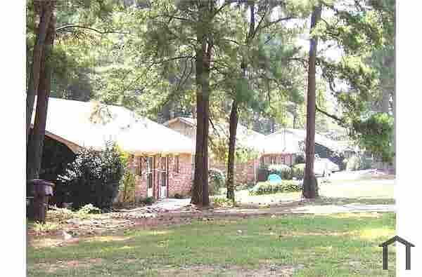 2 BR in Riverdale