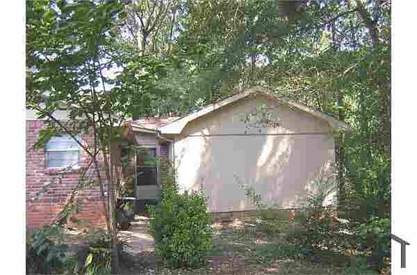 2 BR in Riverdale