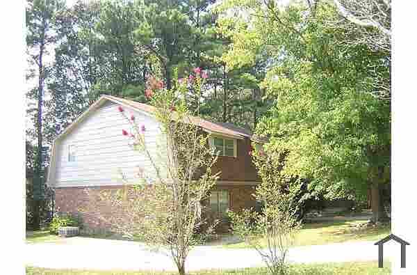 2 BR in Riverdale