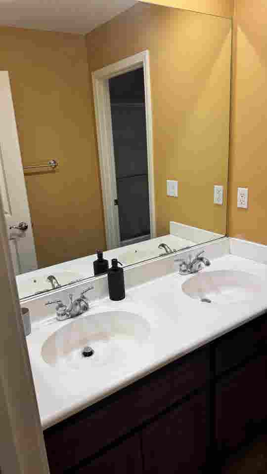 Room for Rent- College Park, Chino