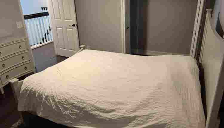 room for rent spacious house
