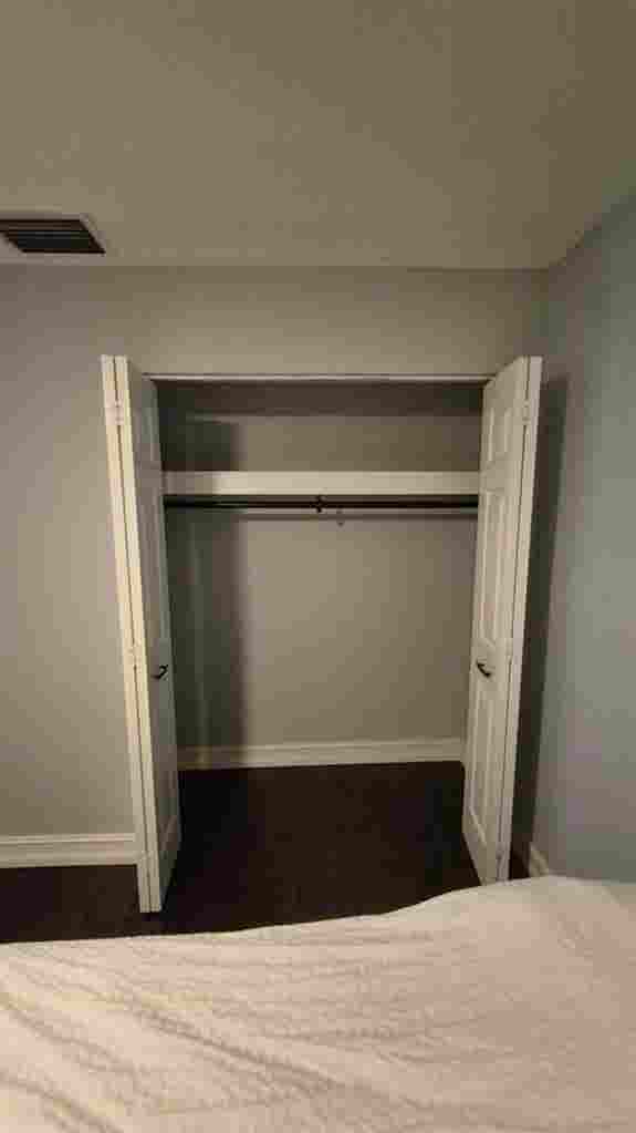 room for rent spacious house