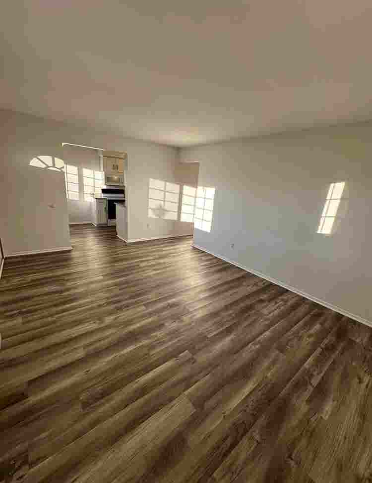 Charming Home For Rent!!!