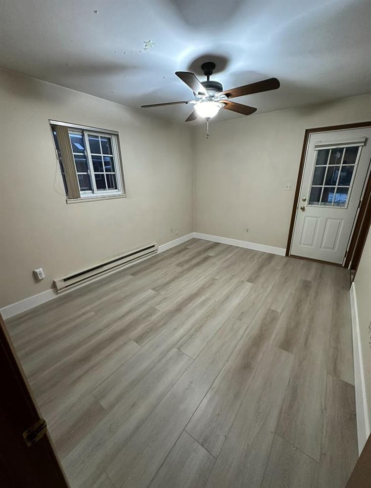 Charming Home For Rent!!!