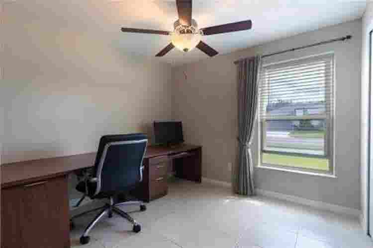 Private room for rent