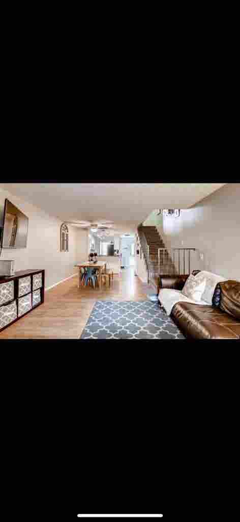 Private Room- Available Immediately
