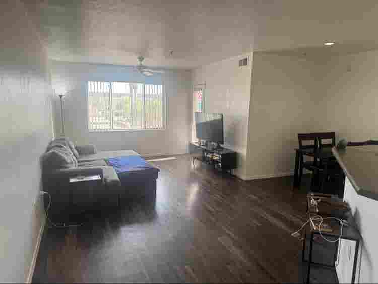 Roommate wanted for b