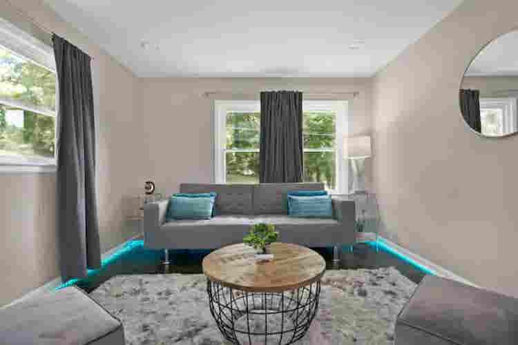 Master Bedroom, Everything Included