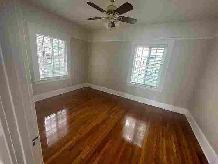 Large bedroom in vibrant Hillcrest!