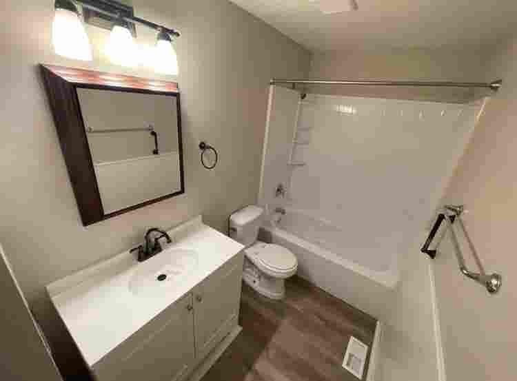 SPACIOUS HOUSE AVAILABLE FOR RENT