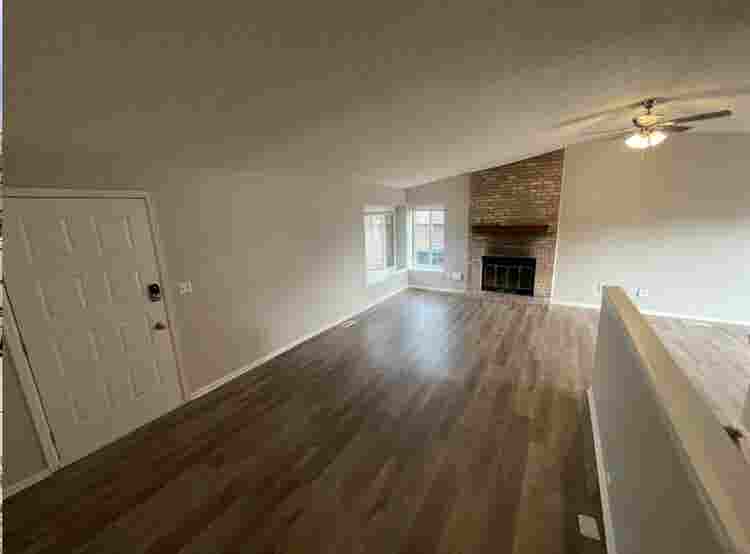 SPACIOUS HOUSE AVAILABLE FOR RENT