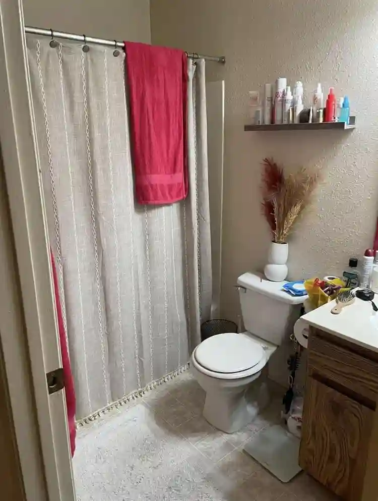 Master bedroom + private bathroom