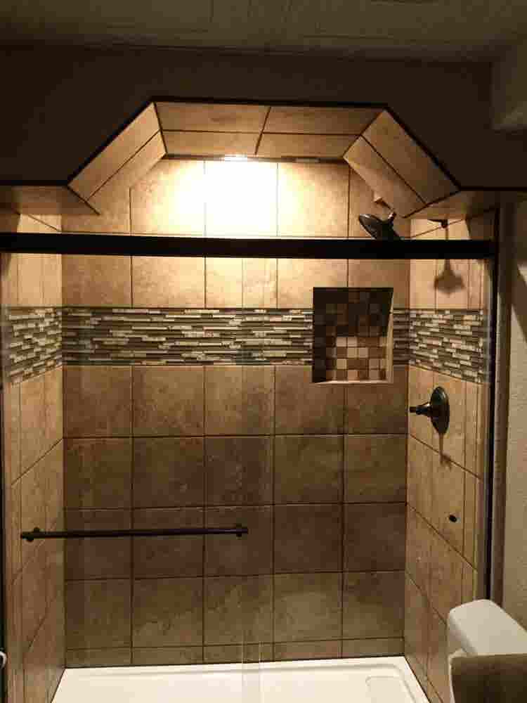 Large room w/ bath and kitchenette